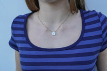 Load image into Gallery viewer, Daisy Charm Necklace