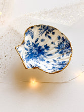 Load image into Gallery viewer, PRE-SALE: Shell Jewelry Dish Blue Floral Design
