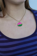 Load image into Gallery viewer, Tye Dye Shell Necklace

